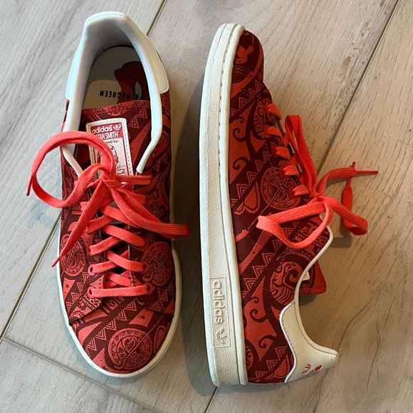 Adidas Y2K Disney Moana Red Graphic Stan Smith Sneakers - Picture 4 of 8